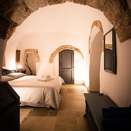 Trullo Evo Con Piscina Privata オストゥーニ