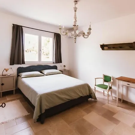 ヴィラ Trullo Evo Con Piscina Privata オストゥーニ